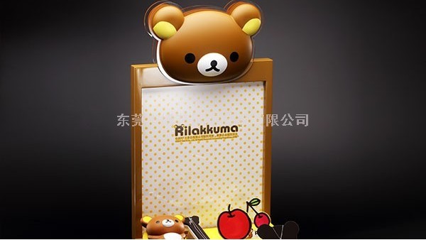 怎樣評定我們定制的亞克力展示架質(zhì)量的好壞？